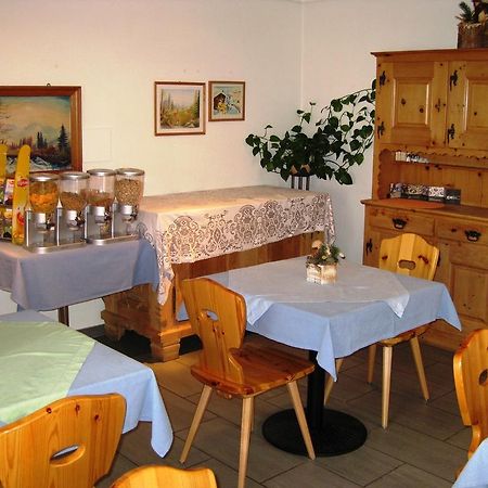 Pensiun Garni Plaz Hotel Scuol Exterior photo